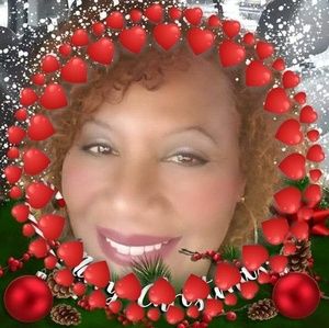 Meet your Posher, Deborah